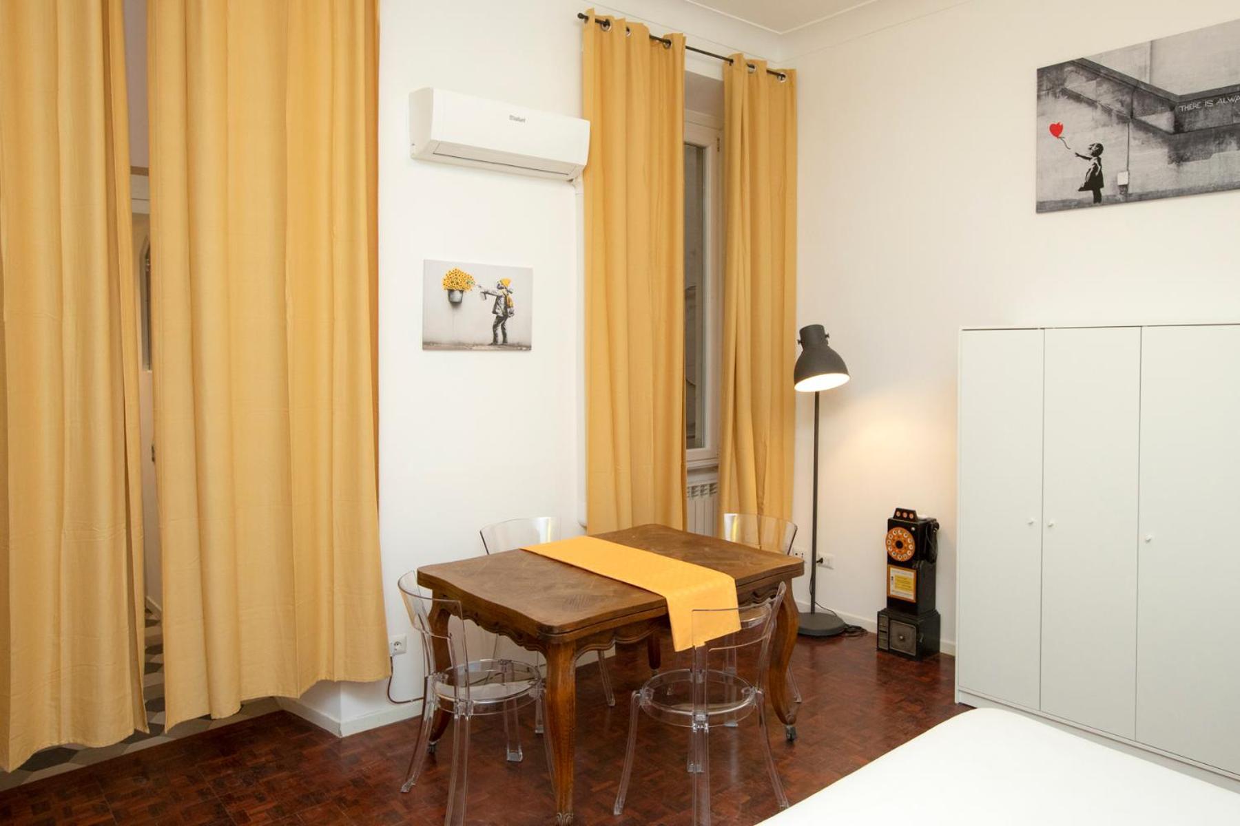 Apartment Manara10 Giallo2